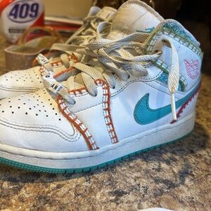 Nike Kids White and Teal Sneakers